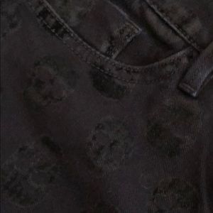 Very trendy jeans that no longer fit